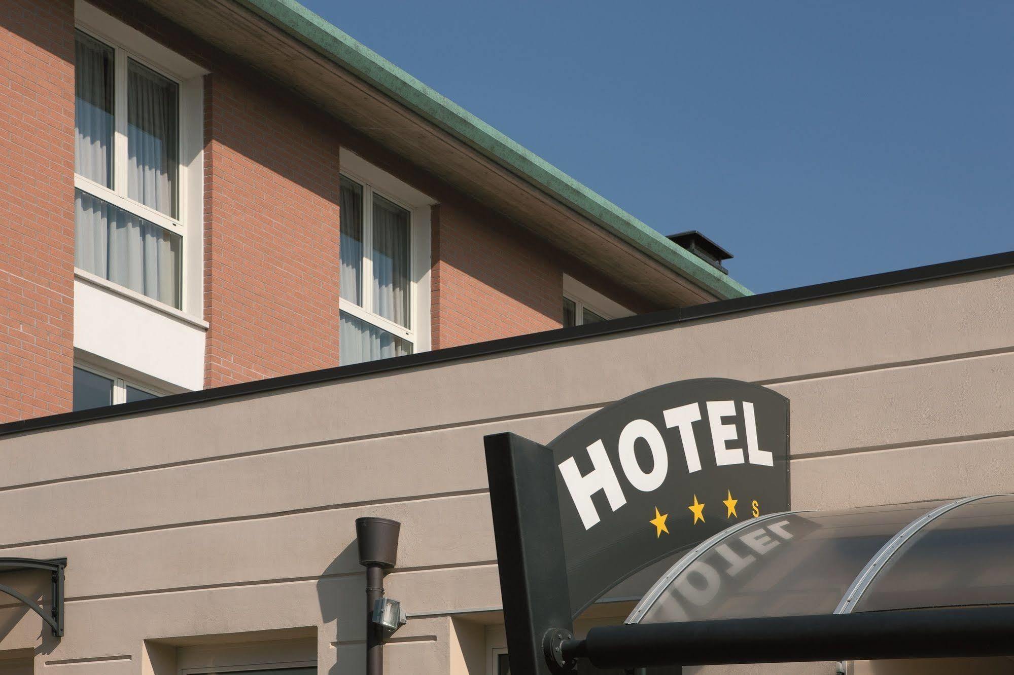 Rosso Frizzante Hotel Sorbara Kültér fotó