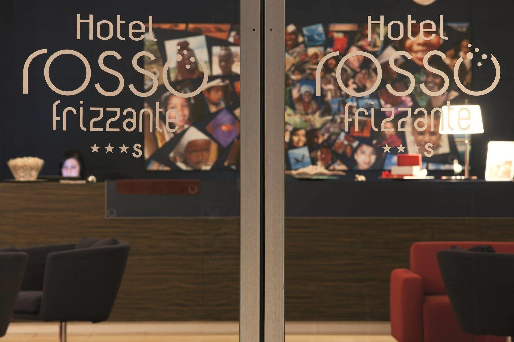 Rosso Frizzante Hotel Sorbara Kültér fotó